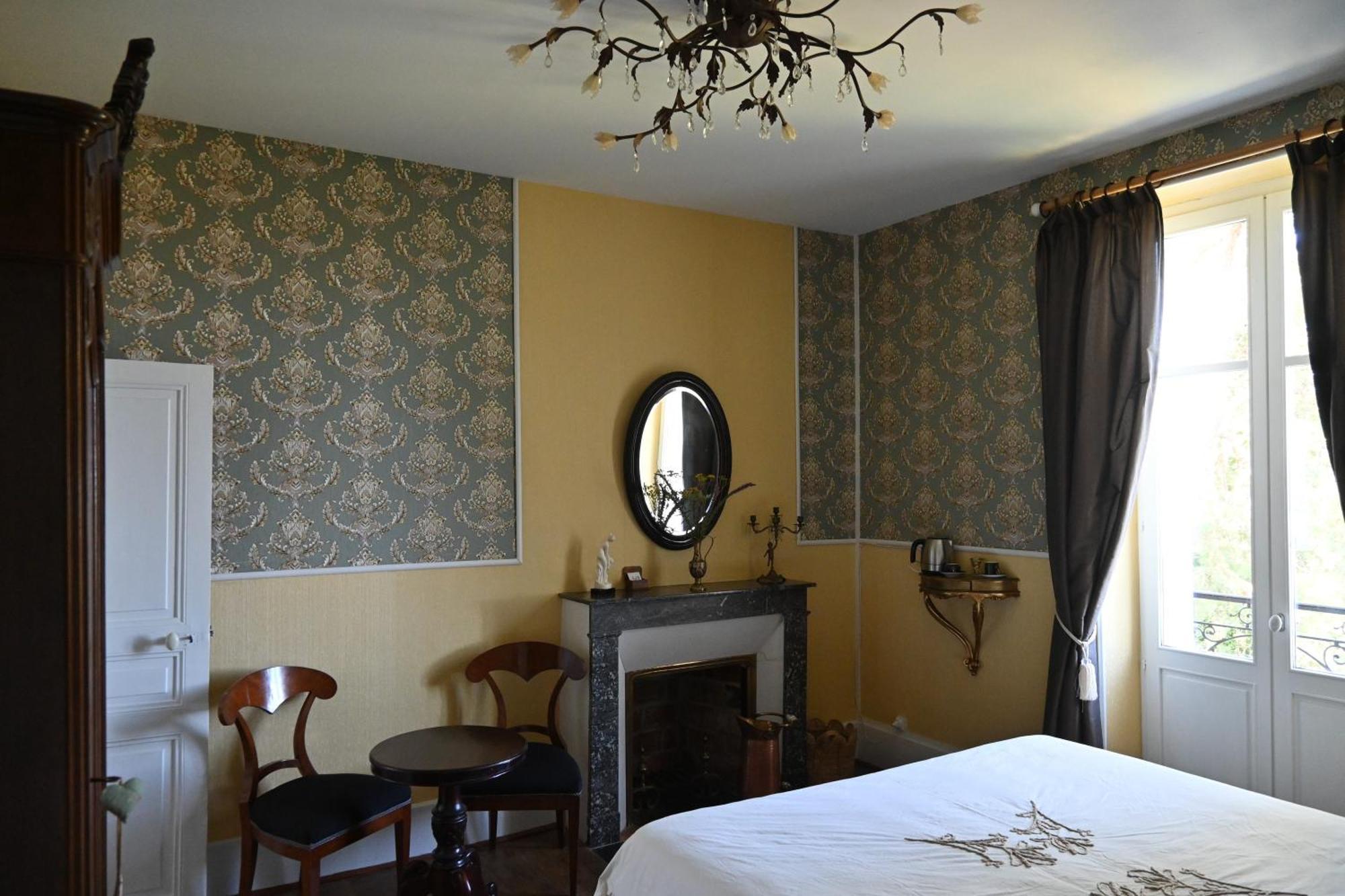 Villa Champallement Pokoj fotografie